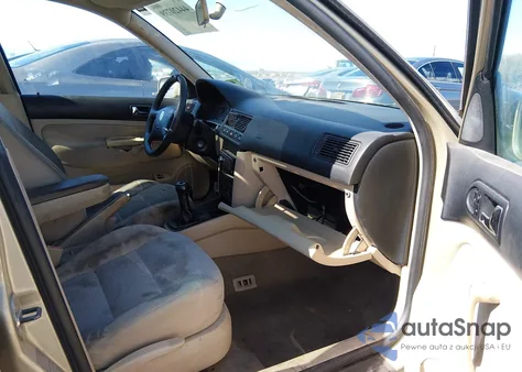 2003 Volkswagen Golf Gls 2.0L z USA, uszkodzony, nr VIN 9BWGK61J734057852